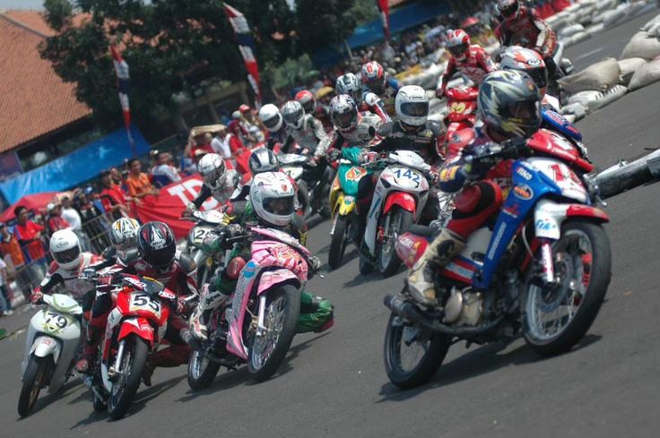 Ban (Roud) yang Cocok untuk Motor Road Race: Panduan Lengkap Memilih Ban Balap Jalan Raya